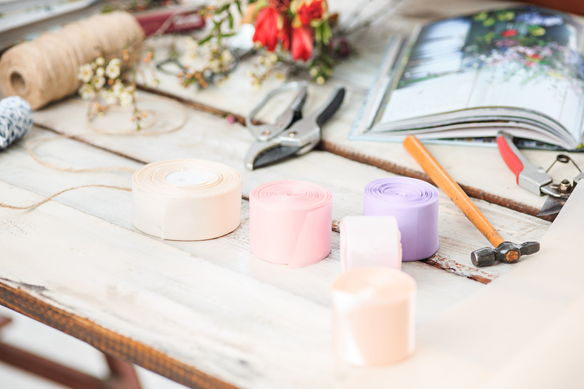 The Ultimate Guide to Creating Luxury Candles with Araya Moon's Premium Candle Making Kit